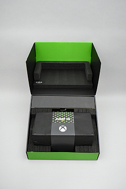 画像集#003のサムネイル/「Xbox Series X」と「Xbox Series S」を開封してみた。本体デザインと同様に収納方法もシンプルでスッキリ