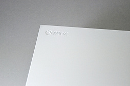 画像集#027のサムネイル/「Xbox Series X」と「Xbox Series S」を開封してみた。本体デザインと同様に収納方法もシンプルでスッキリ