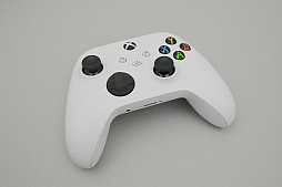 画像集#030のサムネイル/「Xbox Series X」と「Xbox Series S」を開封してみた。本体デザインと同様に収納方法もシンプルでスッキリ