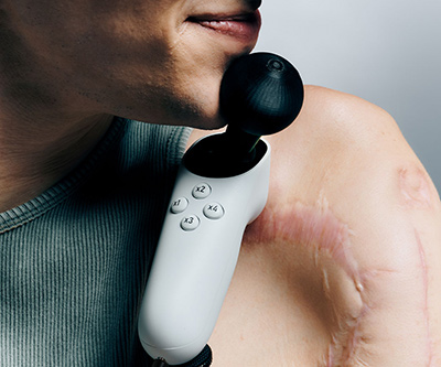 画像ギャラリー No.006のサムネイル画像 / 片手でゲームを操作できる「Xbox Adaptive Joystick」が発売。障害のあるゲーマーでもゲームを楽しめる環境を作る