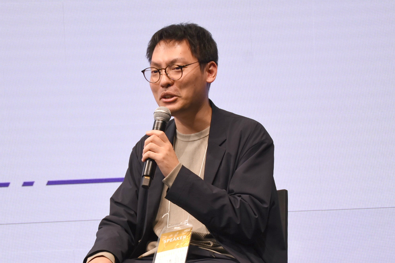 ꡼ No.003 | ѥ֥åϡǥΤɤ򸫤ƷΤҤθ򤬽Ҥ٤줿̲ݡȡIDC2025