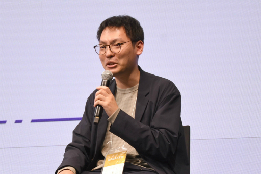 ���������꡼ No.003�Υ���ͥ������ / �ѥ֥�å���ϡ�����ǥ���������Τɤ��򸫤Ʒ�������Τ������Ҥθ��򤬽Ҥ٤�줿���̲���ݡ��ȡ�IDC2025��