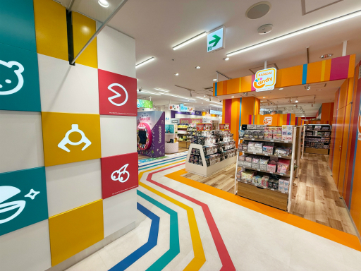 ���������꡼ No.001�Υ���ͥ������ / �Х�����ʥॳ���θ�������åס֥Х�����ʥॳ Cross Store�פ���ë�˥����ץ󡣥ե����奢����֤��������ޤ��ä��ʤɤ�����������