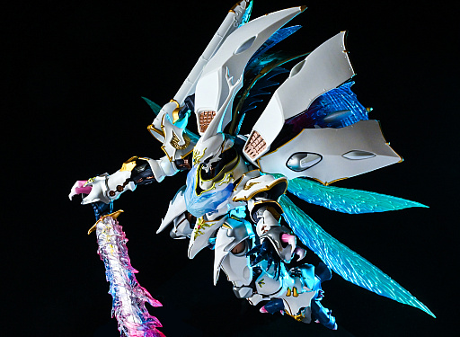Thumbnail image of image gallery No.046 /[Review]“METAL BUILD DRAGON SCALE Servine (White Treasure)” Fantastic and living details give it a unique presence