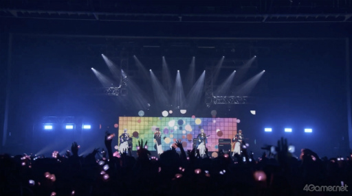 画像ギャラリー No.022のサムネイル画像 / 「2時だとか 1st ワンマンライブ」レポート。“マリカ”で始まり,新曲披露と3D共通衣装で沸いた一夜を振り返る
