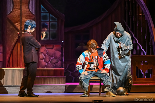 画像ギャラリー No.030のサムネイル画像 / 鬼太郎が下駄で花道を駆ける! 荒牧慶彦さんら豪華キャストで描く奇奇怪怪な世界――「舞台『ゲゲゲの鬼太郎2025』」ゲネプロレポート