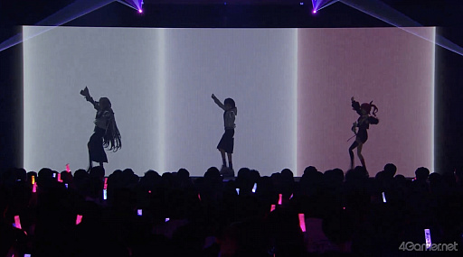 ���������꡼ No.005�Υ���ͥ������ / �İ����ȥ��å��褵���ͤޤä���Idios 1st LIVE ��Seize the day�ɡץ�ݡ��ȡ��Ρ����󥹡��ܵ������󥸤�ʨ������2���֤򿶤��֤�