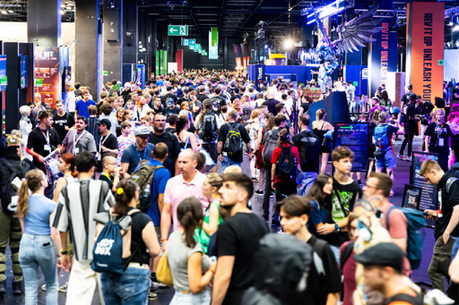 ꡼ No.002Υͥ / gamescom 2025פOpening Night Liveڤ˳롣60ʾιϰ褫饲Ҥ뤷ӥͥȥ󥿥᤬򺹤5֤