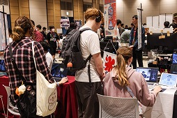 ꡼ No.010 | 鳫ŤΡOSAKA INDIE GAMES SUMMIT 2025סOIGS2025ˡեݡȤԤϤΤ4529ͤϿ