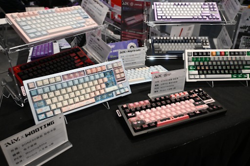 ���������꡼ No.037�Υ���ͥ������ / �������Υ���ǥ��������।�٥�ȡ�WePlay Expo 2025�פ����롣�����ܡ���Ÿ�����ZFX�פȹ�Ʊ���Ťǡ���쵬�Ϥ�1.5��Ķ�ˡ�WePlay2025��