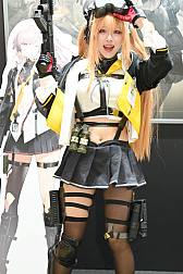 ���������꡼ No.032�Υ���ͥ������ / �֥��ߥå��ޡ����å�107�ץ�ݡ���NIKKE�פ�֥��ƥ饽��ס֥֥饦�������2�פʤɤΥ֡����Ǹ��������ץ쥤�䡼�򻣱Ƥ��Ƥ���