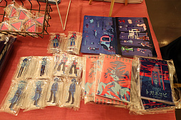 画像ギャラリー No.013のサムネイル画像 / じゃむさんっぽいど氏の個展「じゃむじゃむらんど-ひとり同人誌即売会」へ突撃! ゲームキャラの彼シャツを実際に嗅ぐ体験が新鮮すぎる