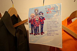 画像ギャラリー No.019のサムネイル画像 / じゃむさんっぽいど氏の個展「じゃむじゃむらんど-ひとり同人誌即売会」へ突撃! ゲームキャラの彼シャツを実際に嗅ぐ体験が新鮮すぎる