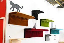 画像ギャラリー No.037のサムネイル画像 / 犬猫のお写真をいっぱい撮っただけでゴメンナサイ！　おもしろワンニャンアイテムたくさんの“インターペット2026”