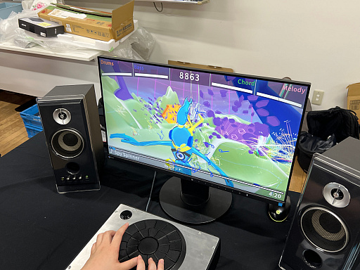 画像ギャラリー No.014のサムネイル画像 / 「TOKYO INDIE GAMES SUMMIT 2026」出展作品レポート（変わったコントローラ編）。ピザを焼き，ポップコーンを頂戴し，ビールで流し込んだ末，レジェンドクリエイターと遊んだ