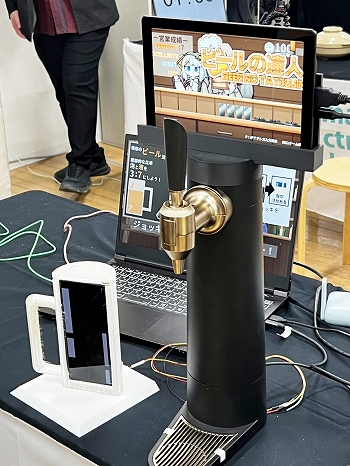 画像ギャラリー No.022のサムネイル画像 / 「TOKYO INDIE GAMES SUMMIT 2026」出展作品レポート（変わったコントローラ編）。ピザを焼き，ポップコーンを頂戴し，ビールで流し込んだ末，レジェンドクリエイターと遊んだ