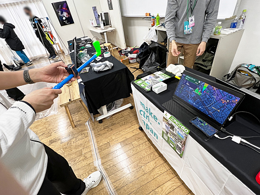 画像ギャラリー No.028のサムネイル画像 / 「TOKYO INDIE GAMES SUMMIT 2026」出展作品レポート（変わったコントローラ編）。ピザを焼き，ポップコーンを頂戴し，ビールで流し込んだ末，レジェンドクリエイターと遊んだ