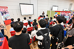 画像ギャラリー No.008のサムネイル画像 / ゲーム業界に特化した就活イベント,第3回「キャリアクエスト」開催。国内ゲームメーカー7社が業界で働きたい学生に企業説明会を実施
