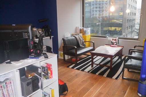 ���������꡼ No.004�Υ���ͥ������ / ����Ӥ˥ϥ�С�������դ�ޤ�VR�������DEAD HUNGRY�ס����γ�ȯ���ä�ʹ���� ���塼�������ॹ�ο����ե�������Ϫ�ܥѡ��ƥ������ͻҤ⤪�Ϥ�