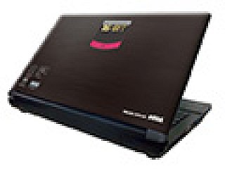 セガファン垂涎（？）。セガハードの天板や壁紙をまとった「SEGA NOTE