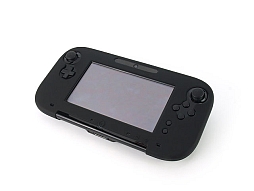 画像ギャラリー No.002のサムネイル画像 / 装着したまま充電スタンドを利用できるWii U GamePad用シリコンカバー