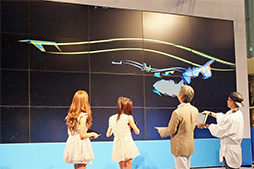 画像ギャラリー No.013のサムネイル画像 / Intel，Ultrabook体験イベント「Experience Intel. Look Inside」を6月21日から開催。“Ultrabook専用”のゲームも披露
