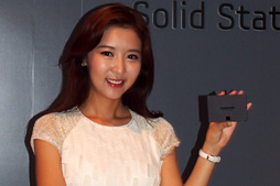 画像ギャラリー No.006のサムネイル画像 / Samsung,SATA接続のSSD「SSD 840 EVO」を発表。「SSD 840」の後継モデル