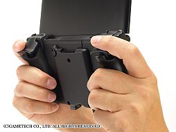 画像ギャラリー No.003のサムネイル画像 / 握りやすさと［L/R］ボタンの押しやすさを重視した3DS LL用グリップが登場