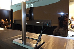 画像集#007のサムネイル/LGがアスペクト比21:9の液晶ディスプレイを大幅拡充。解像度3440×1440ドットのハイエンドや,コンパクトな25インチサイズが発売に