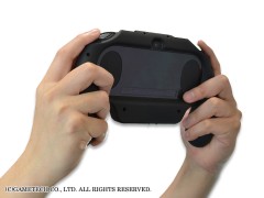 画像ギャラリー No.012のサムネイル画像 / ゲームテック，バッテリー内蔵の新型PS Vita用グリップと，Wii U本体の電源端子からWii U GamePadの充電が可能なケーブル