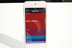 画像集#005のサムネイル/JINS,視線移動やまばたきを検出してスマホアプリを動かせる眼鏡「JINS MEME」を発表