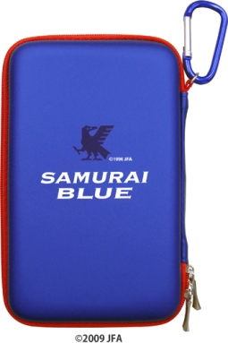 画像ギャラリー No.004のサムネイル画像 / サッカー日本代表のライセンス品となる3DS LL＆PS Vita用セミハードケース