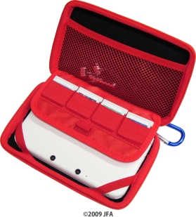 画像ギャラリー No.005のサムネイル画像 / サッカー日本代表のライセンス品となる3DS LL＆PS Vita用セミハードケース