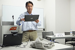 #016Υͥ/PCѤ3D鵻ѡRealSenseפ򥲡˻ȤȲǤΤIntelǿȥǥ