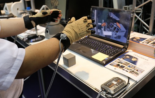 #013Υͥ/223DСꥢƥŸ׳šVRϢ3Dץ󥿤κǿư򸫤