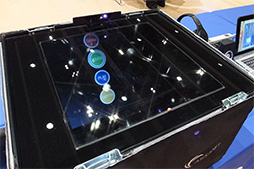 画像ギャラリー No.006のサムネイル画像 / “鮮明な空中映像を手で操作する”技術が現実のものに。Intelの最新技術イベントで体験してみた