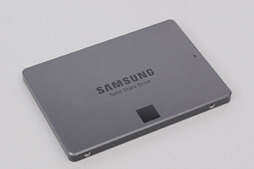画像集#009のサムネイル/「SSD 850 EVO」レビュー。「3D V-NAND」の採用でSamsung製SSDの下位モデルは何が変わった？