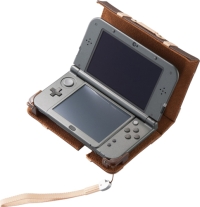 画像ギャラリー No.003のサムネイル画像 / 旅行鞄風デザインのNew 3DS LL用ケースがサイバーガジェットから発売