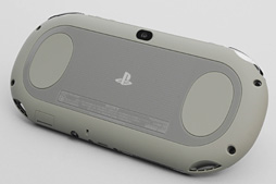 Ps Vitaに L2 R2 トリガーを追加できるグリップ を試す これはps4リモートプレイに必須のアイテムかも