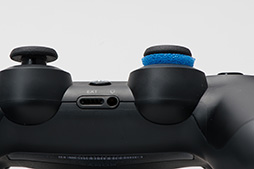 Dualshock 4でも精密なエイムがしやすくなる アナログスティックの抵抗感調整スポンジ a を試してみた
