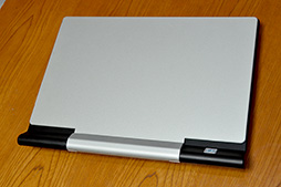 ���������꡼ No.009�Υ���ͥ������ / ���������ʡ����ѥ᡼��������ȯ���PC�����Ω�λ��б��ǥ����ץ쥤��ɾ�����Ƥߤ���Ω�λ���ɤ���Ƴ�ǧ�Ǥ��뤬�������⥢��