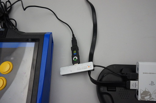 画像ギャラリー No.009のサムネイル画像 / HW短評:ゲームテック「DEKAVITA7」(2)工夫すればモバイルなアーケードスティック環境の構築も可能