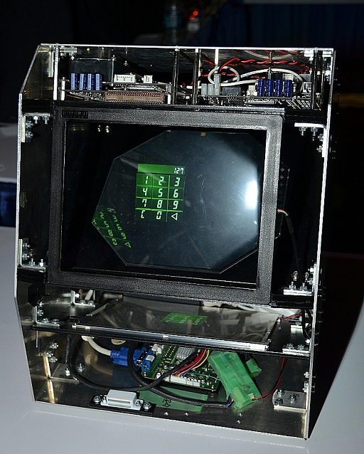 画像ギャラリー No.021のサムネイル画像 / 顔面タブレットやVRガリバートンネル体験から空中結像ディスプレイまで。SIGGRAPH ASIA 2015,Emerging Technologies展示セクションその他編