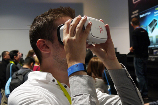 ꡼ No.014Υͥ / CES 2016ϤCreativeBlasterX VRפǥޡȥեVRԾػ鷺50ɥΥإåɥޥȥǥץ쥤ϲǤΤ