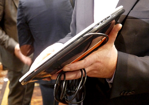 ꡼ No.003Υͥ / 饤դ˭ˤƤ뤫⡩ CES 2016ǸѤVRϥǥХޤȤƥݡ