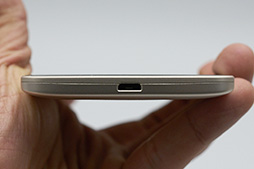 画像ギャラリー No.009のサムネイル画像 / 実勢価格約4万円のミドルクラススマートフォン「AXON mini」レビュー。3Dゲームは厳しいが良好な使い勝手は評価に値する