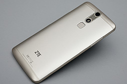 画像ギャラリー No.045のサムネイル画像 / 実勢価格約4万円のミドルクラススマートフォン「AXON mini」レビュー。3Dゲームは厳しいが良好な使い勝手は評価に値する