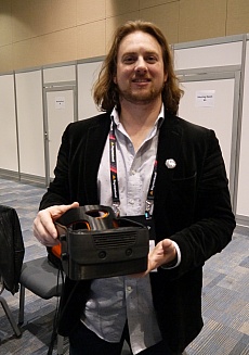 ���������꡼ No.002�Υ���ͥ������ / ��GDC 2016��Vrvana��VR��AR���ѥǥХ�����Totem�פ��θ����Ƥ���