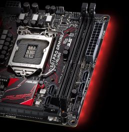 画像ギャラリー No.007のサムネイル画像 / ASUS，基板の裏側が光るゲーマー向けMini-ITXマザー2製品。B150チップセット搭載