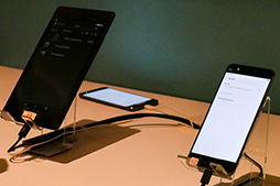 ꡼ No.009Υͥ / COMPUTEX5GHzӤ2.4GHzӤưڤؤʤ顤饤󥲡ڤʤ̵LANοѡWi-Fi SONפȤϲ